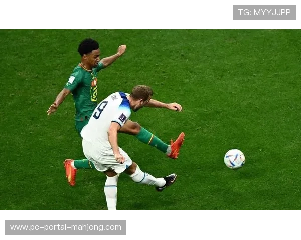 凯恩详解灵活跑位策略:回撤中场创造空间 凯恩详解灵活跑位策略:回撤中场创造空间